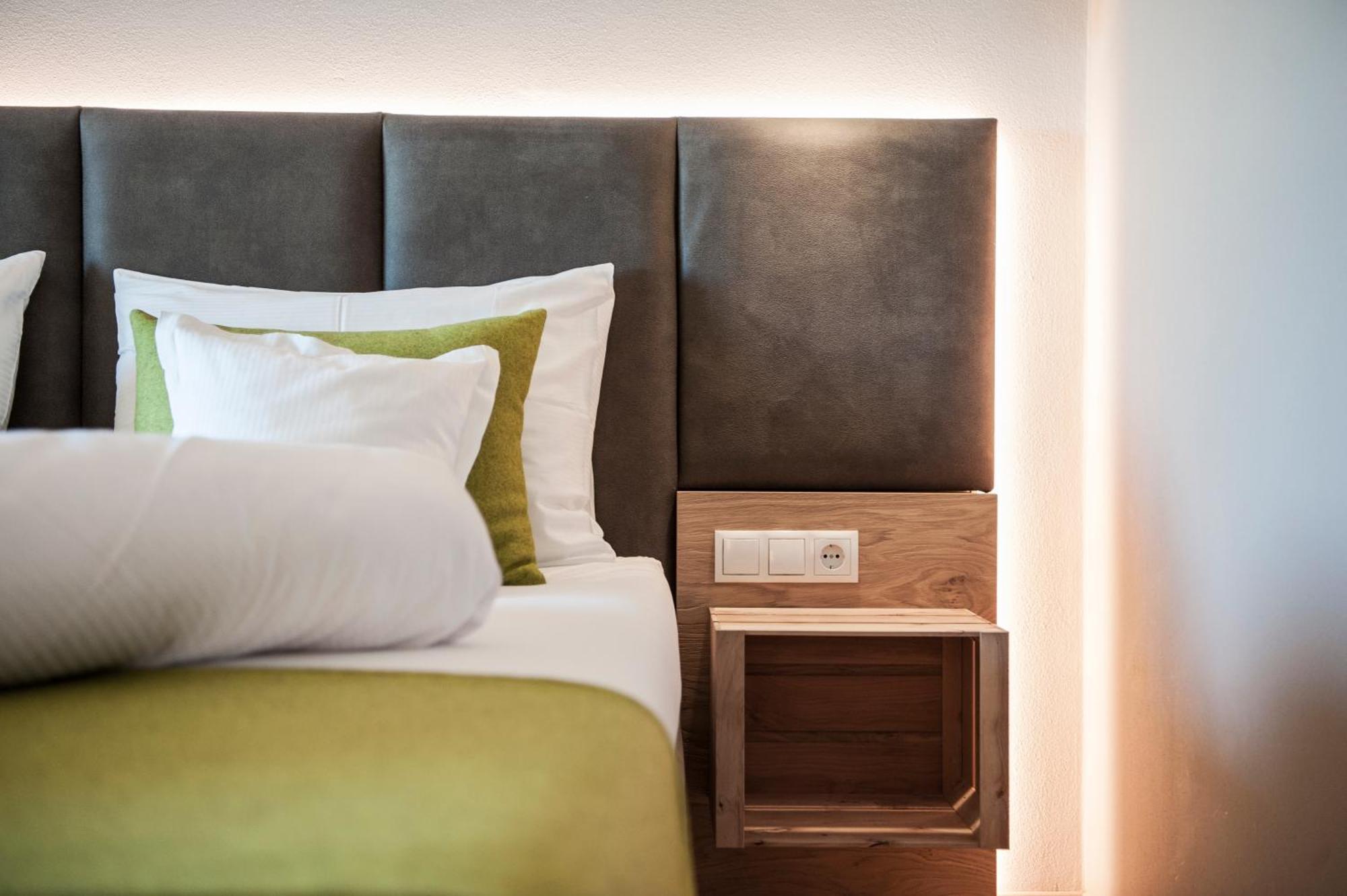 Hotel Pfeiss Lana Eksteriør billede