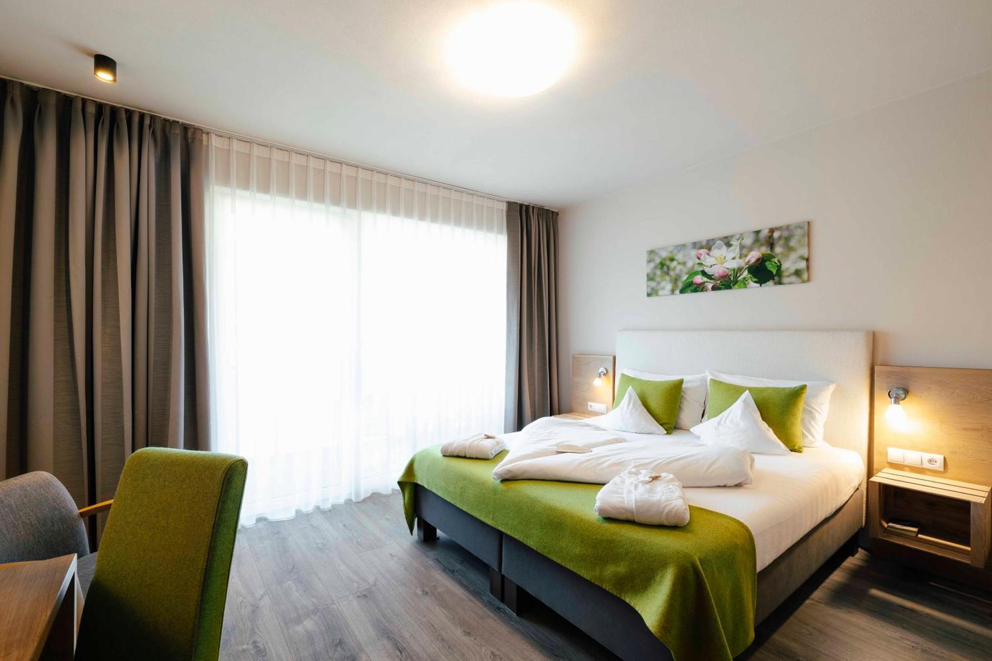 Hotel Pfeiss Lana Eksteriør billede