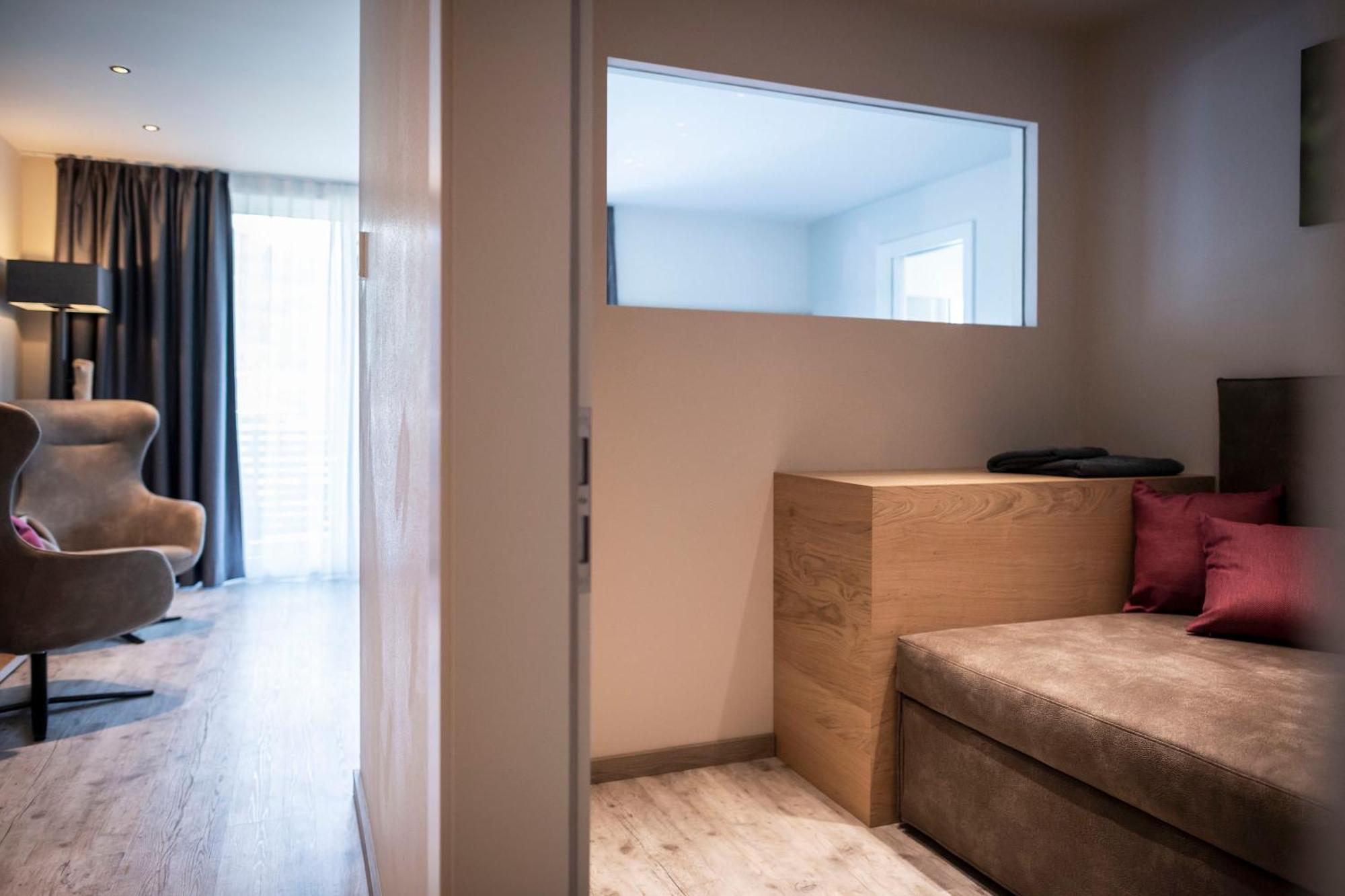Hotel Pfeiss Lana Eksteriør billede