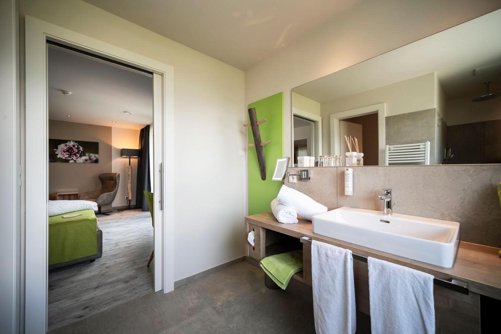 Hotel Pfeiss Lana Eksteriør billede